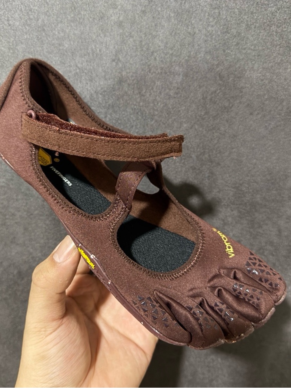 Vibram Women's Brown FiveFingers Mary Jane Flats
